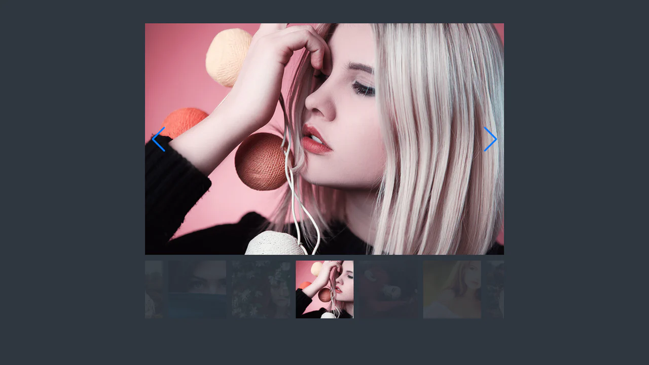 Swiper Center Thumbnail Slider