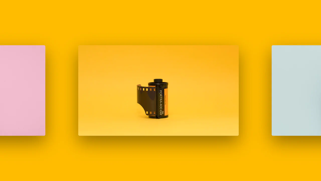 Horizontal image gallery where the background color changes to match the currently viewed image.